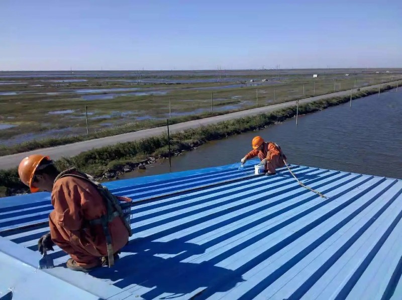 莒县钢结构屋面漏水原因